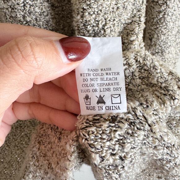 Dreamers Brown + Tan Textured V Neck Drop Shoulder Oversized Sweater Medium - Picture 5 of 7